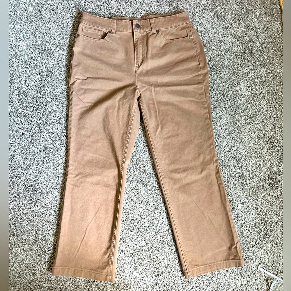 Christopher & Banks light brown 6 short straight pants a21